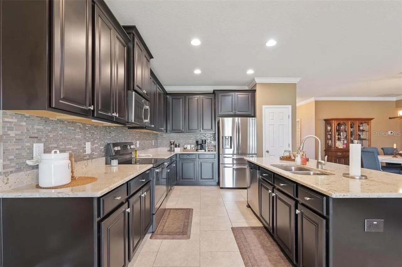 Image 15 of 47 For 18620 Cortes Creek Boulevard