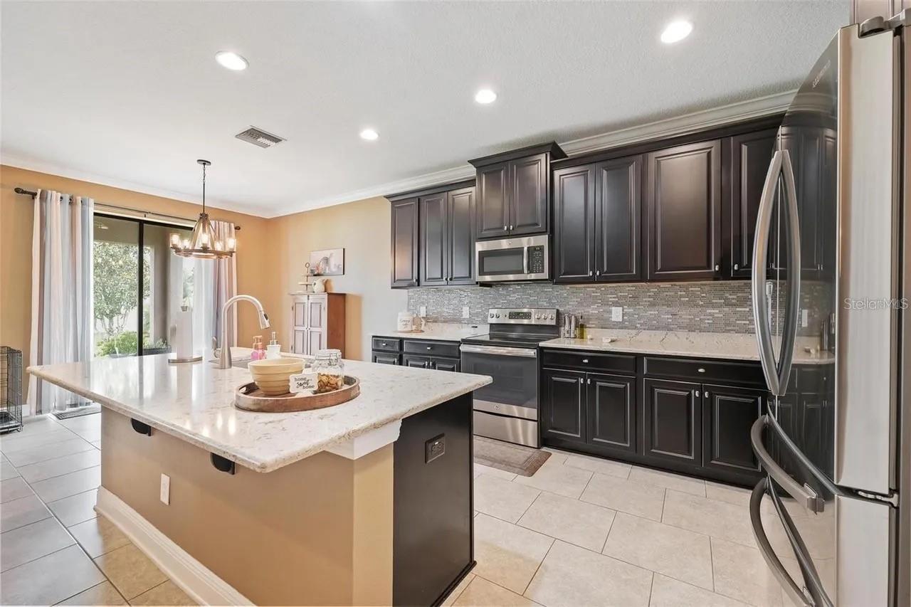Image 17 of 47 For 18620 Cortes Creek Boulevard