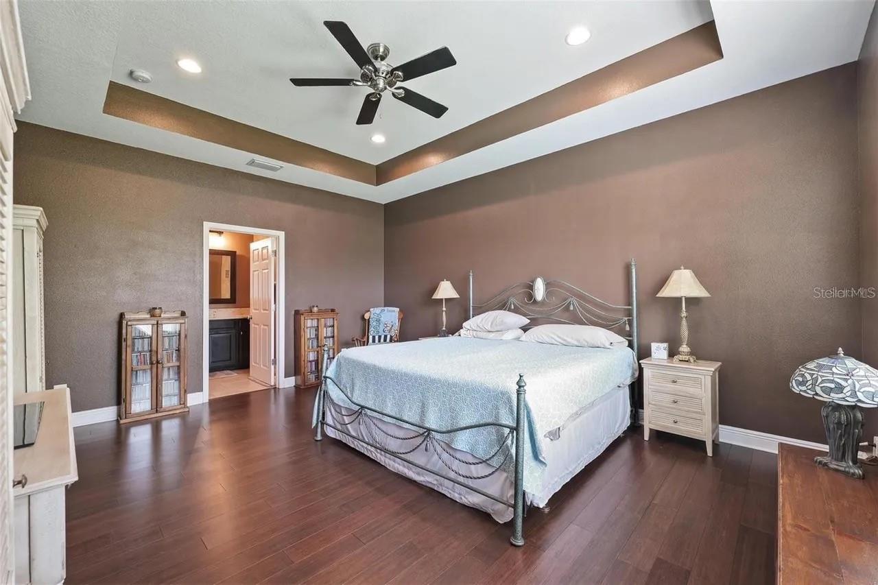 Image 27 of 47 For 18620 Cortes Creek Boulevard