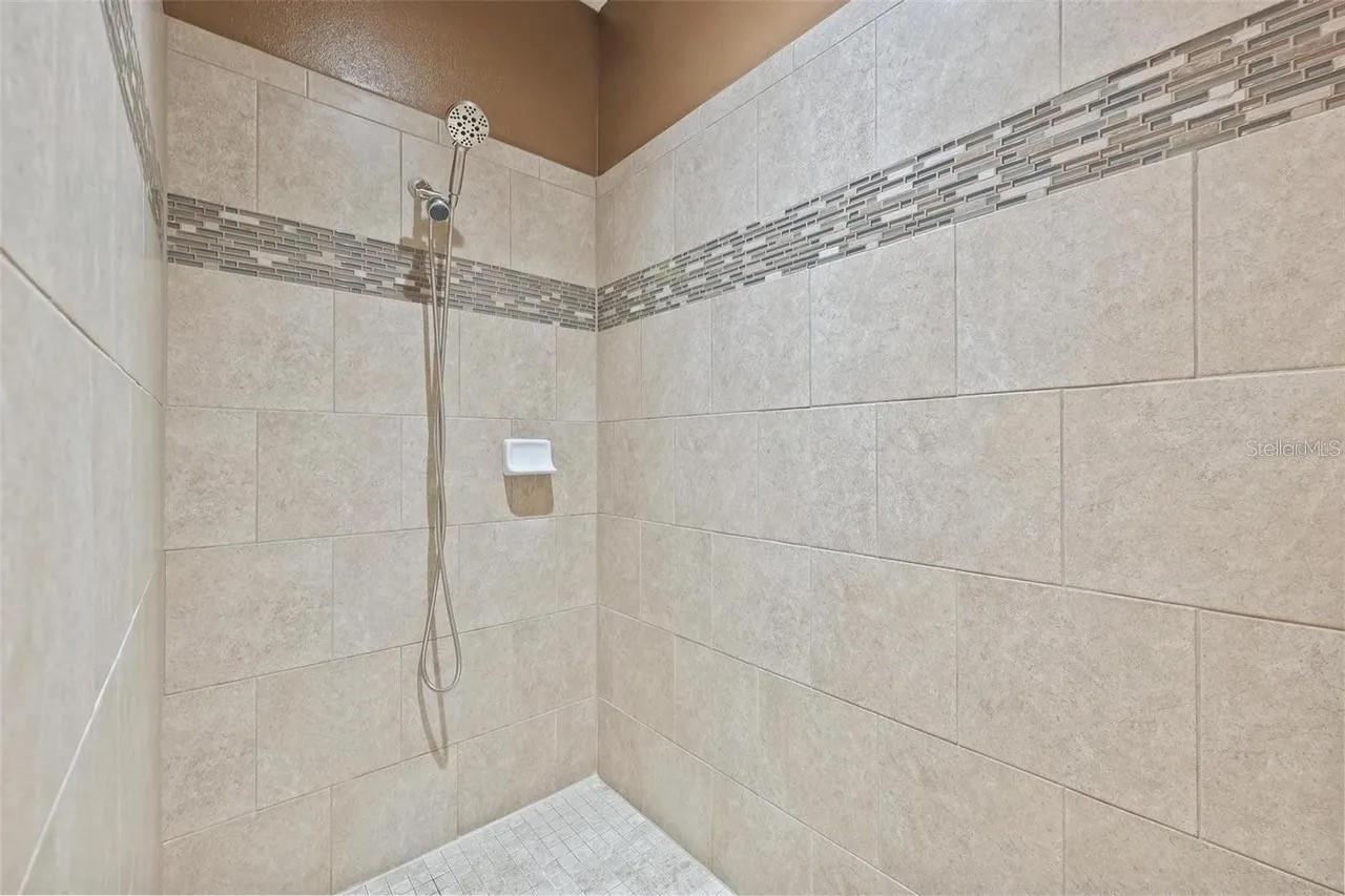 Image 31 of 47 For 18620 Cortes Creek Boulevard