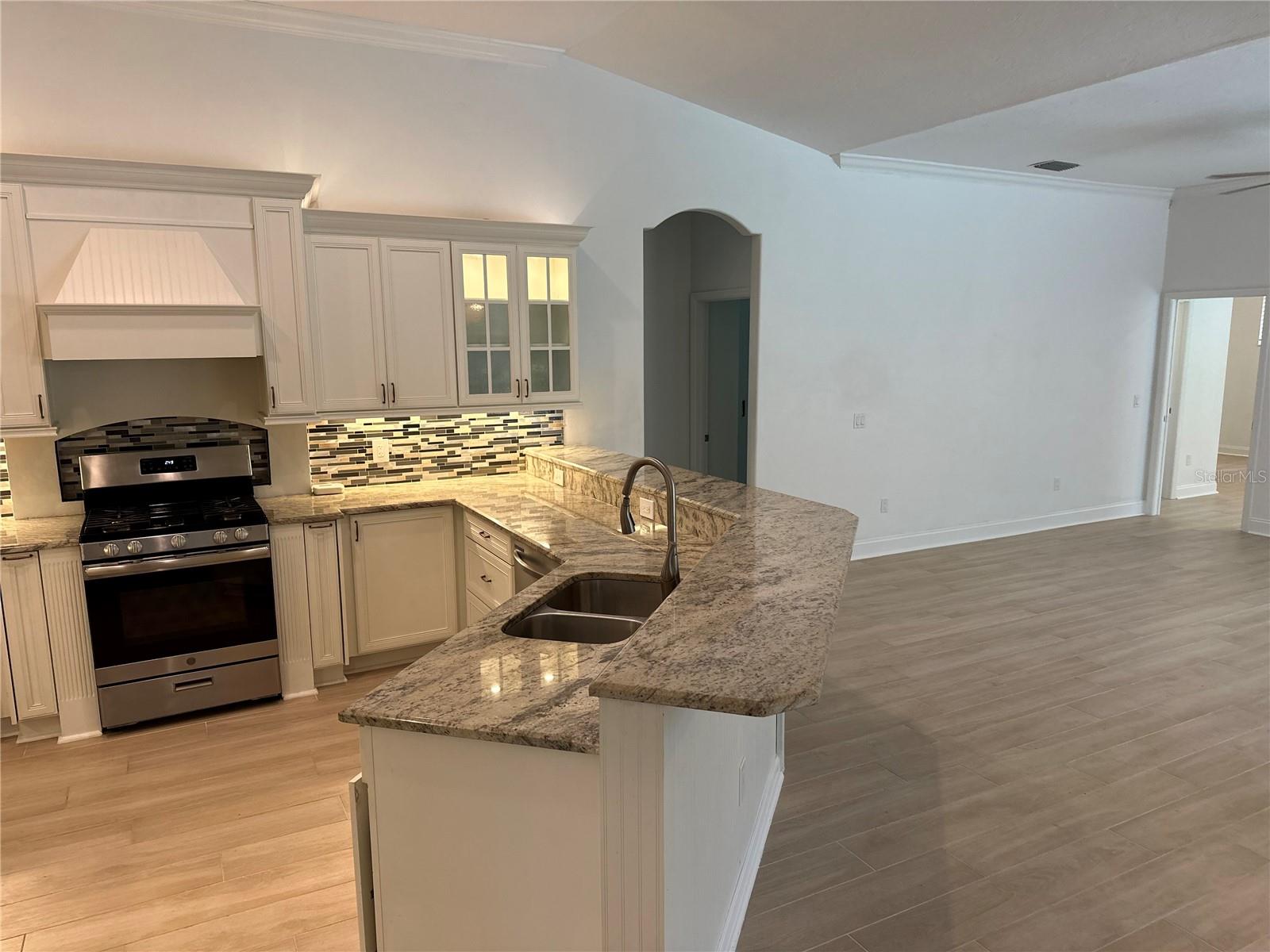 Image 10 of 37 For 6839 Turnberry Isle Court