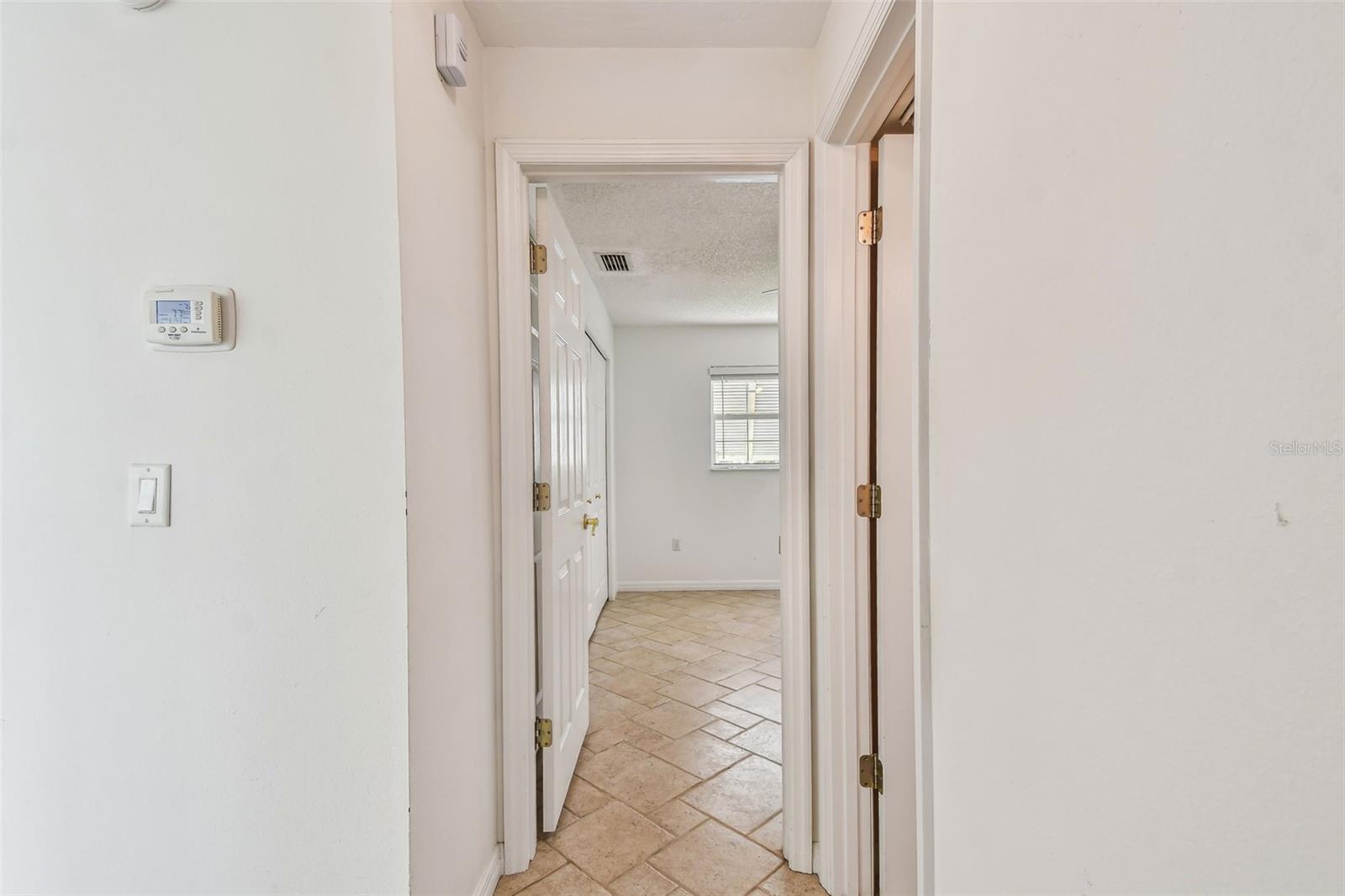 Image 33 of 92 For 10104 Sandpiper Road E
