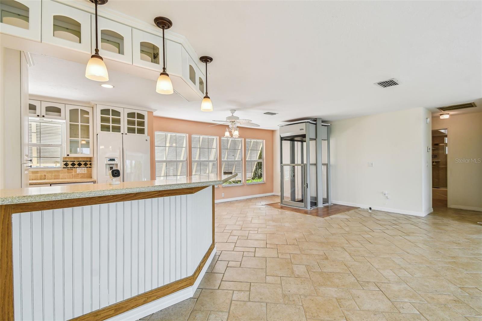 Image 41 of 92 For 10104 Sandpiper Road E