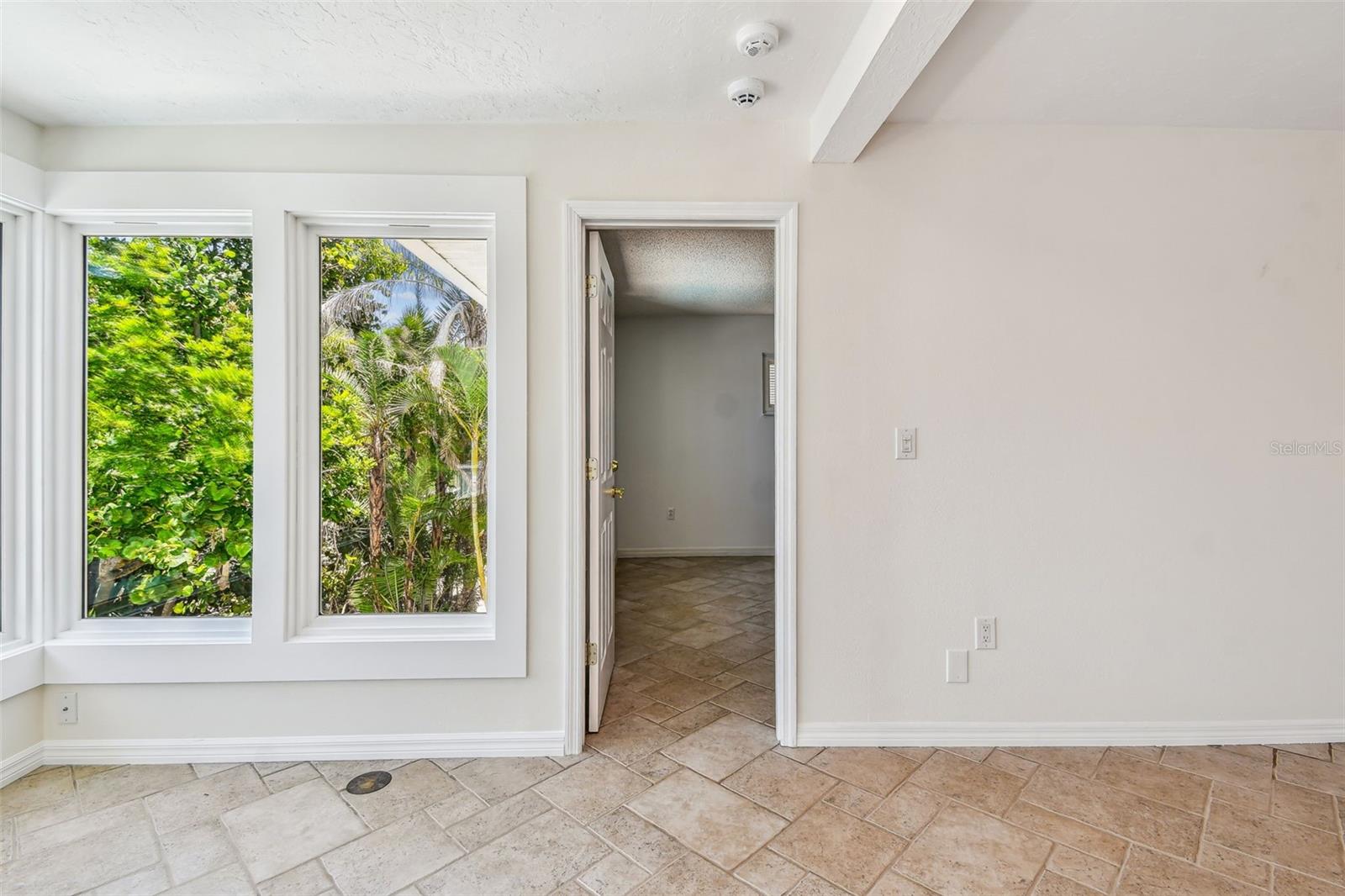 Image 60 of 92 For 10104 Sandpiper Road E