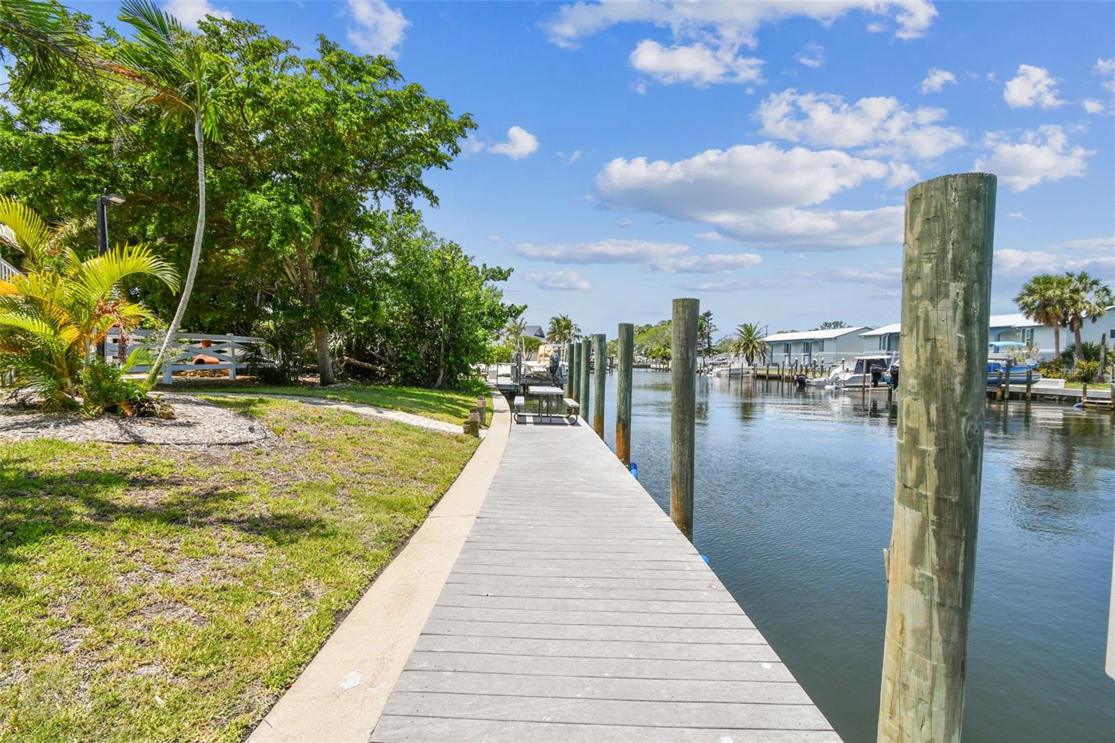 Image 91 of 92 For 10104 Sandpiper Road E