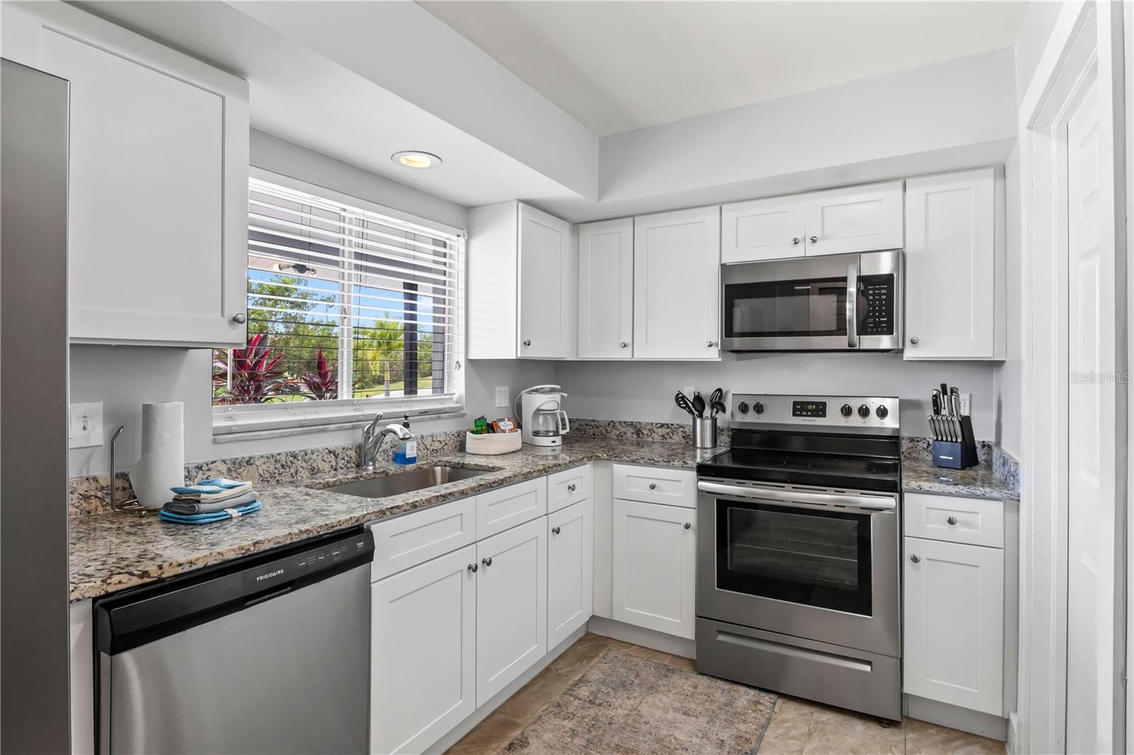 Image 41 of 88 For 12200 Shoreview Drive 210