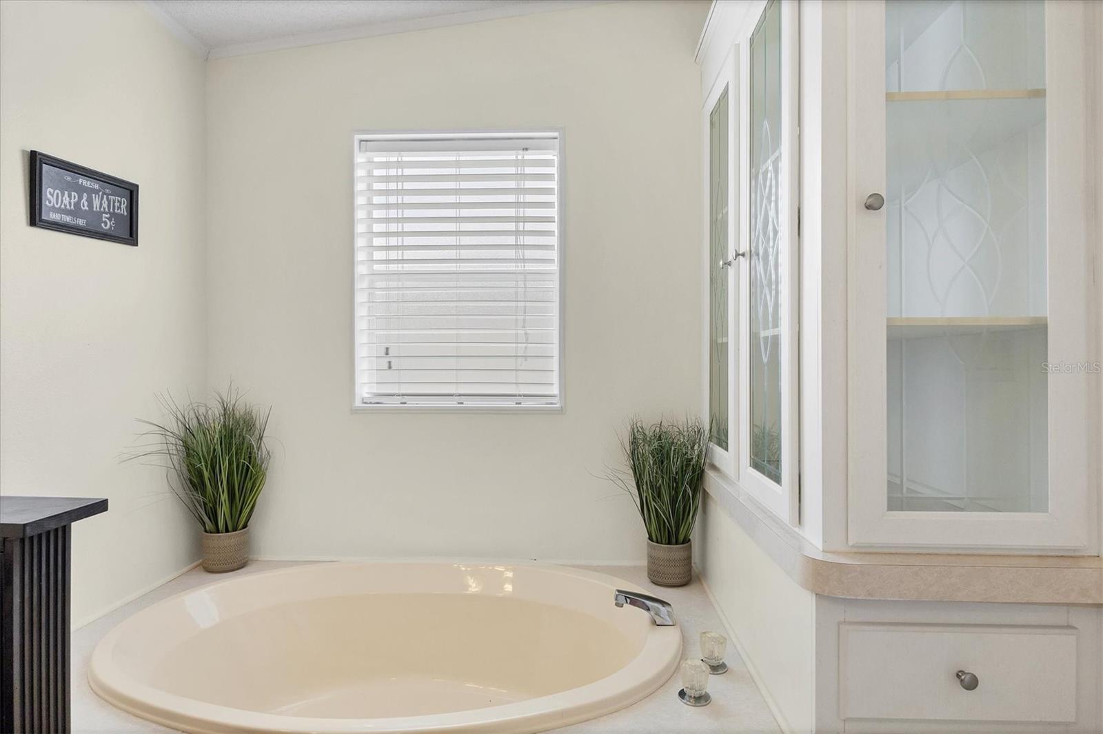 Image 19 of 46 For 5707 45th Street E 261