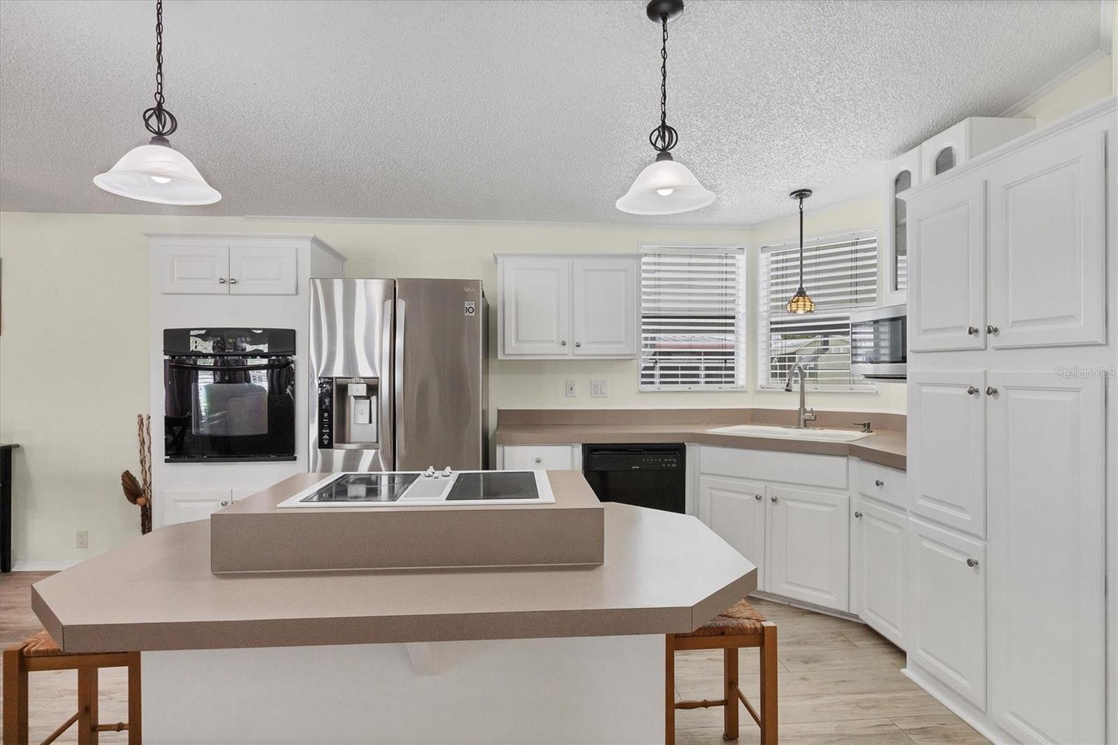 Image 9 of 46 For 5707 45th Street E 261