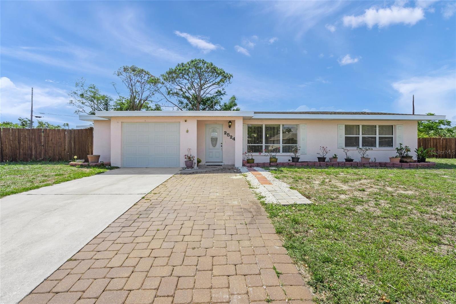 Details for 2524 Tuttle Way, SARASOTA, FL 34239