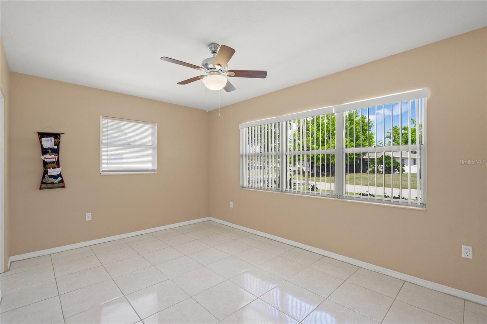 Image 14 of 37 For 2524 Tuttle Way