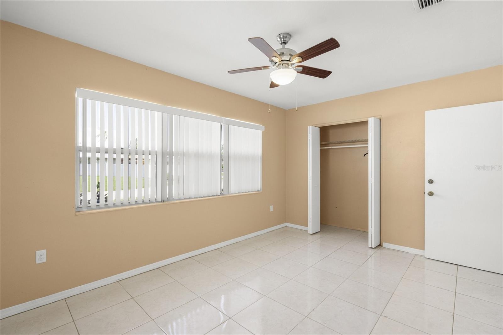 Image 15 of 37 For 2524 Tuttle Way