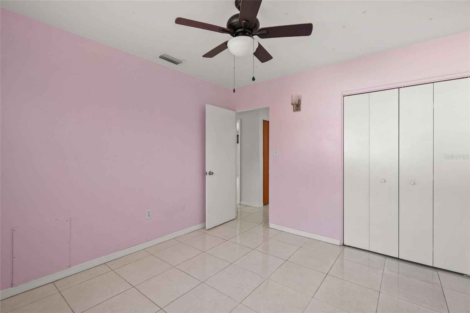 Image 17 of 37 For 2524 Tuttle Way