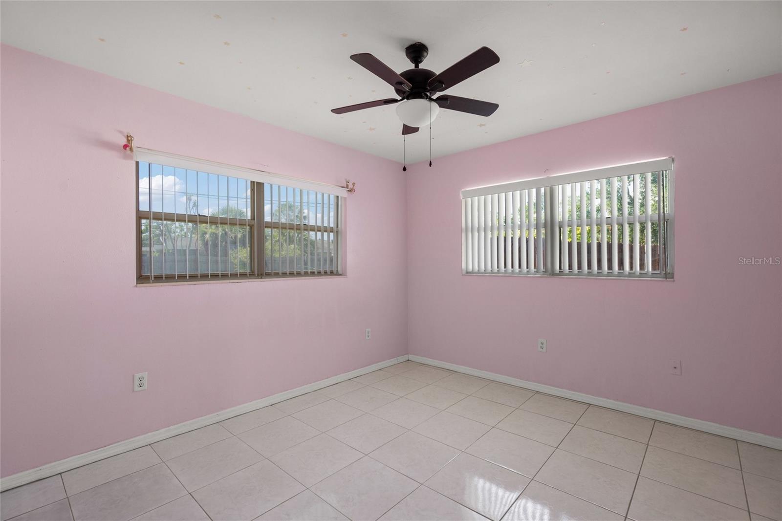 Image 18 of 37 For 2524 Tuttle Way