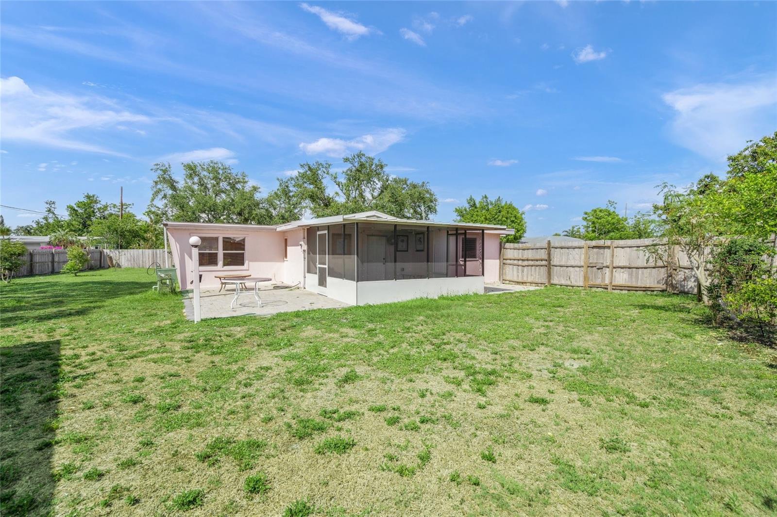 Image 25 of 37 For 2524 Tuttle Way