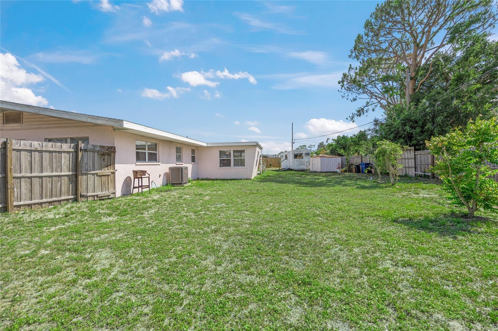 Image 27 of 37 For 2524 Tuttle Way