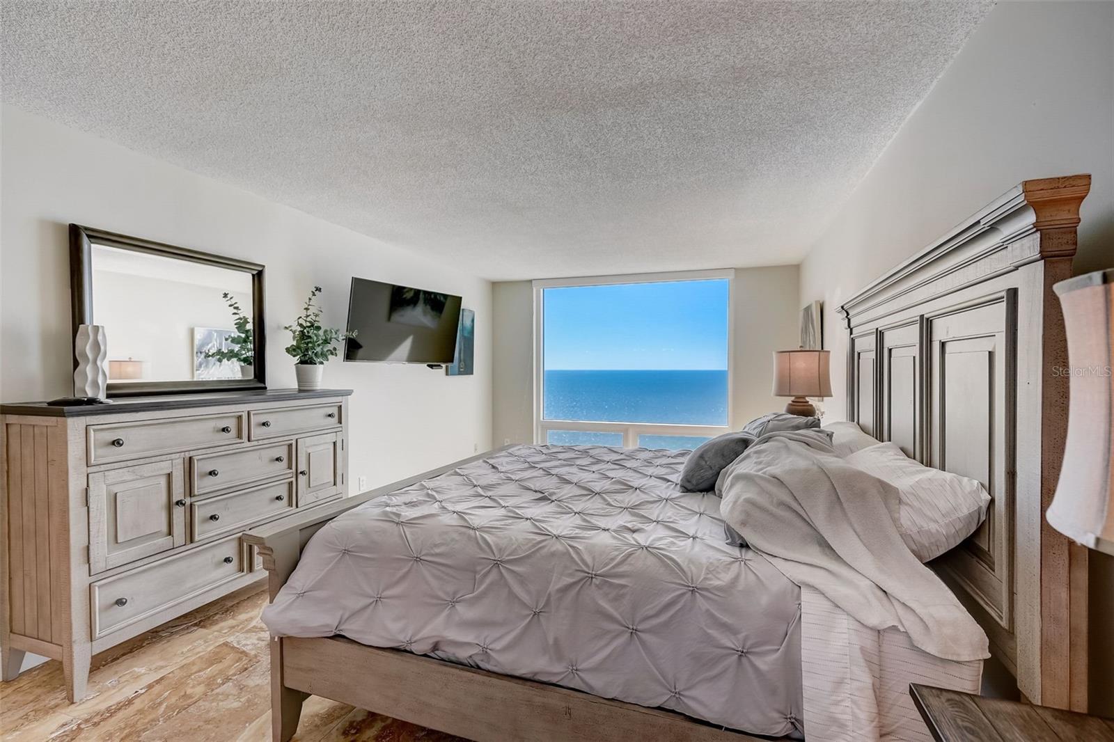 Image 21 of 47 For 2425 Gulf Of Mexico Drive 14b