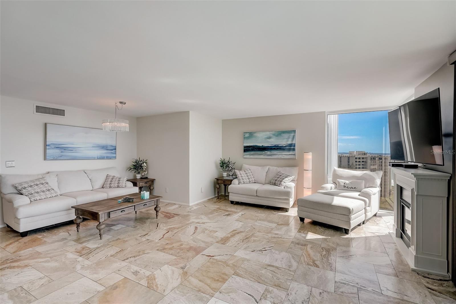 Image 6 of 47 For 2425 Gulf Of Mexico Drive 14b