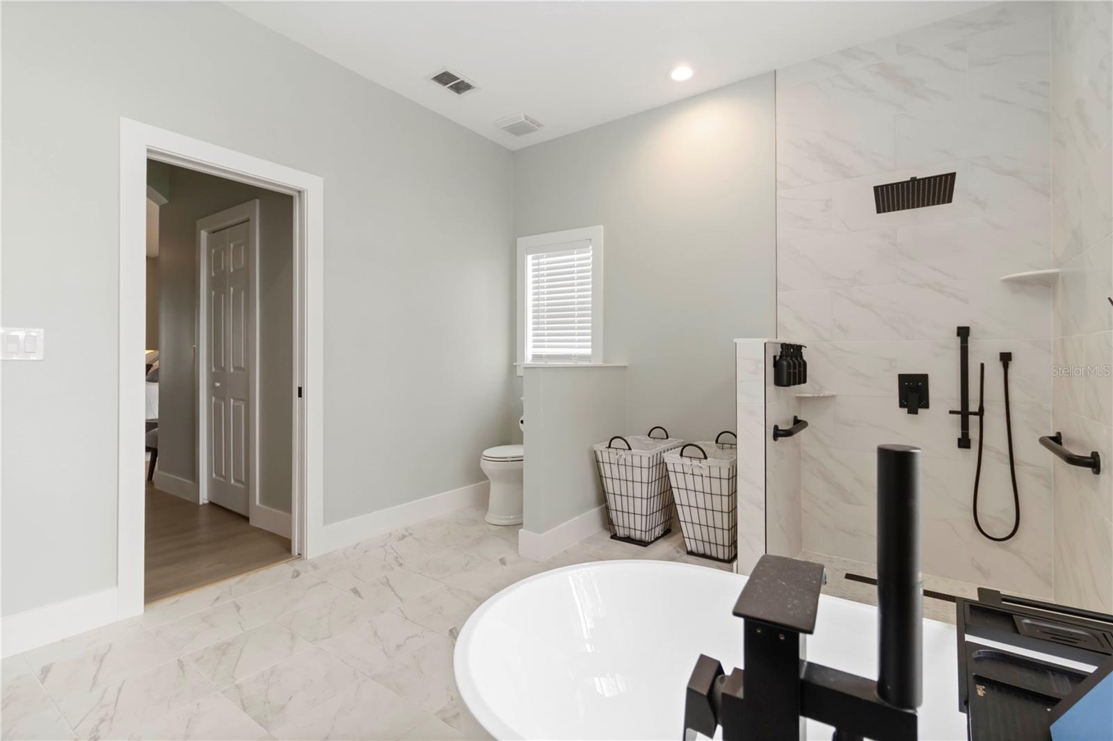 Image 35 of 43 For 6140 Bobby Jones Court