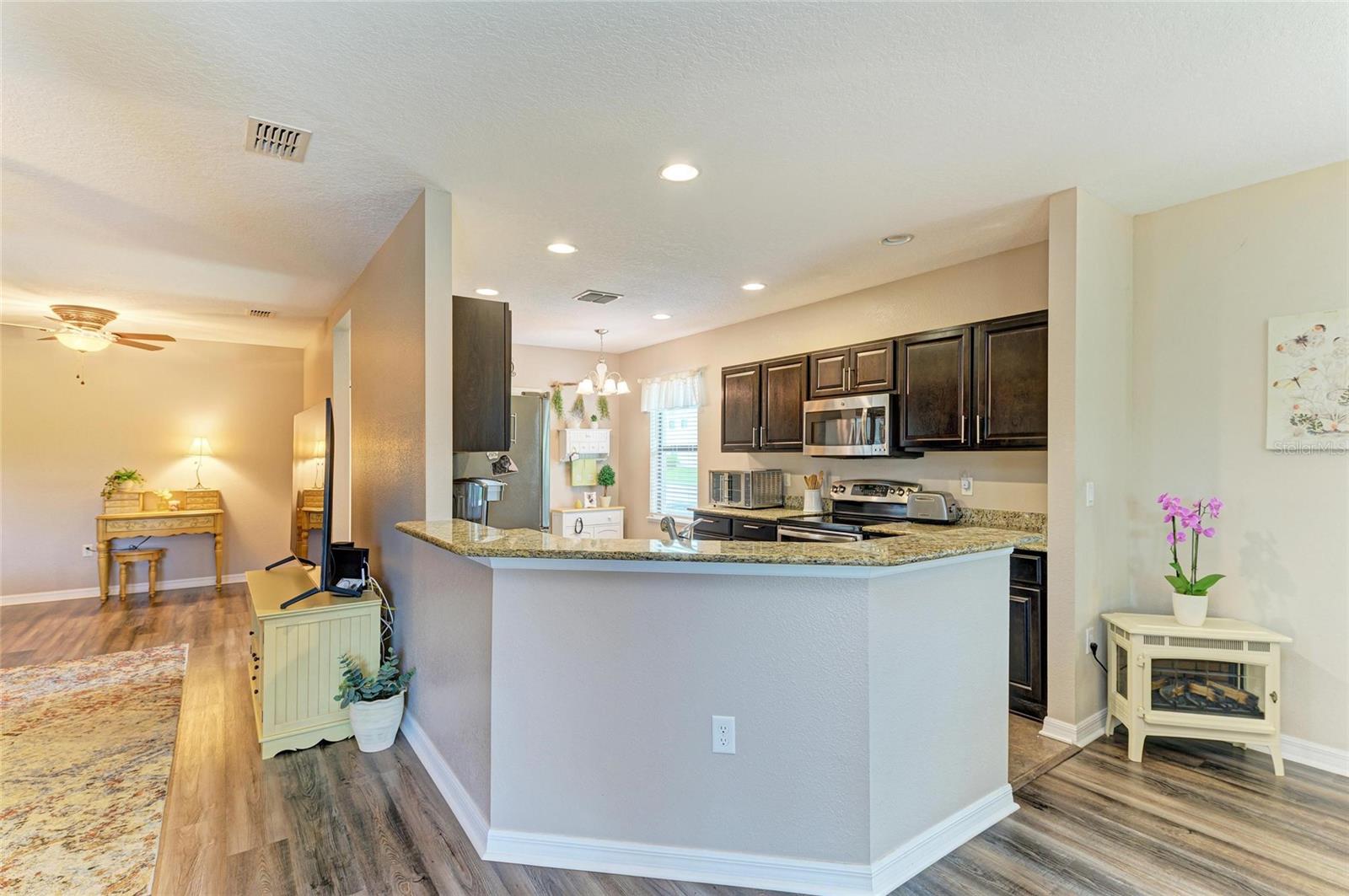 Image 11 of 55 For 7410 61 Street E