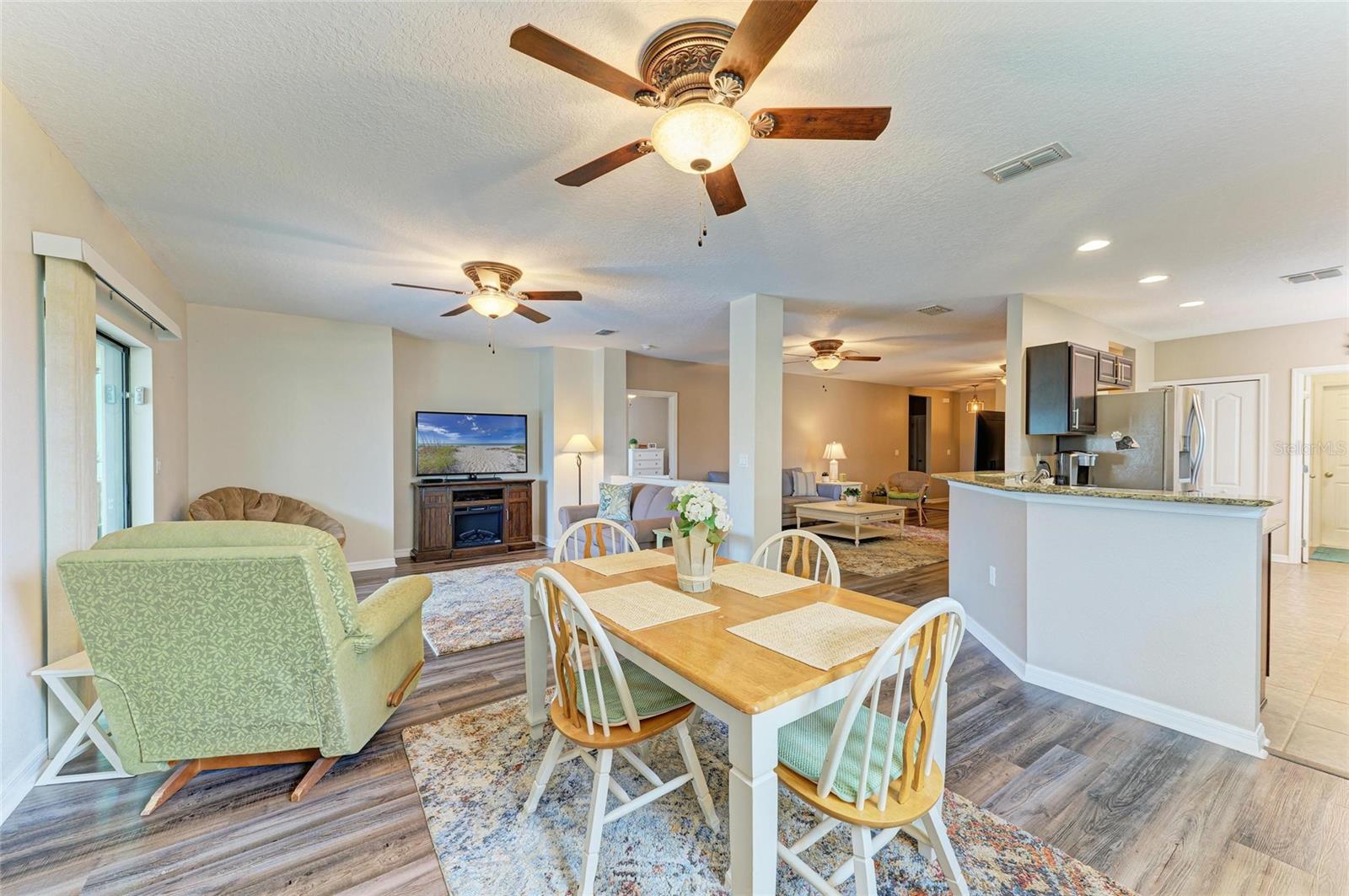Image 17 of 55 For 7410 61 Street E