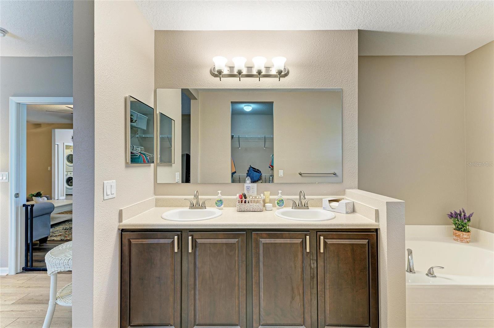 Image 21 of 55 For 7410 61 Street E
