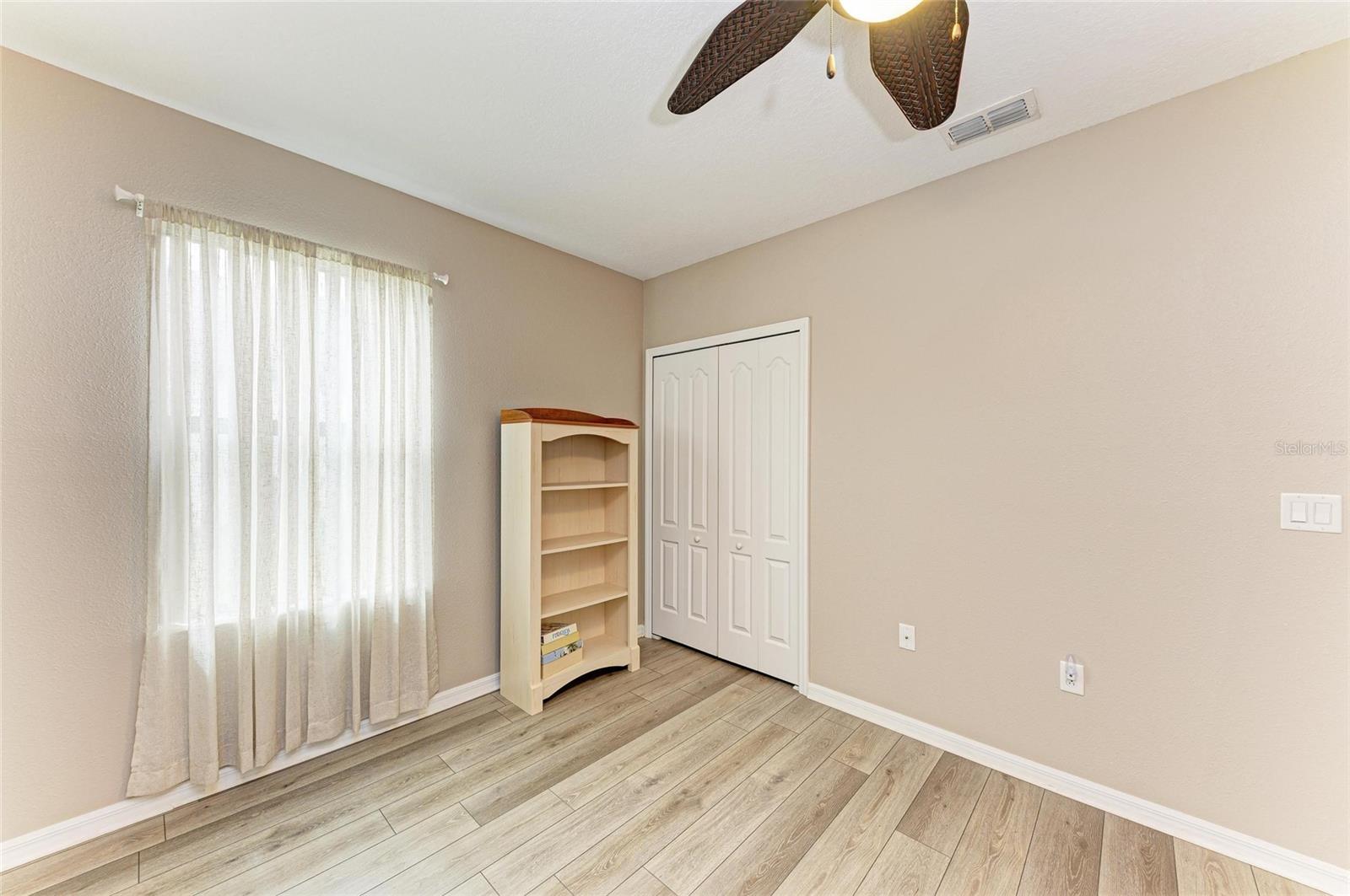 Image 29 of 55 For 7410 61 Street E