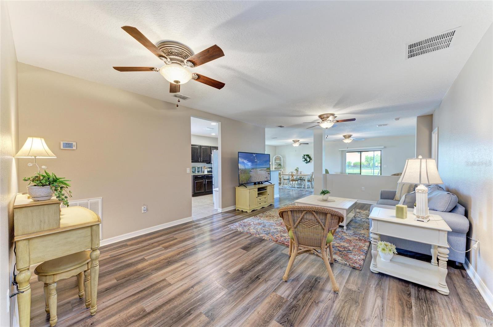 Image 7 of 55 For 7410 61 Street E