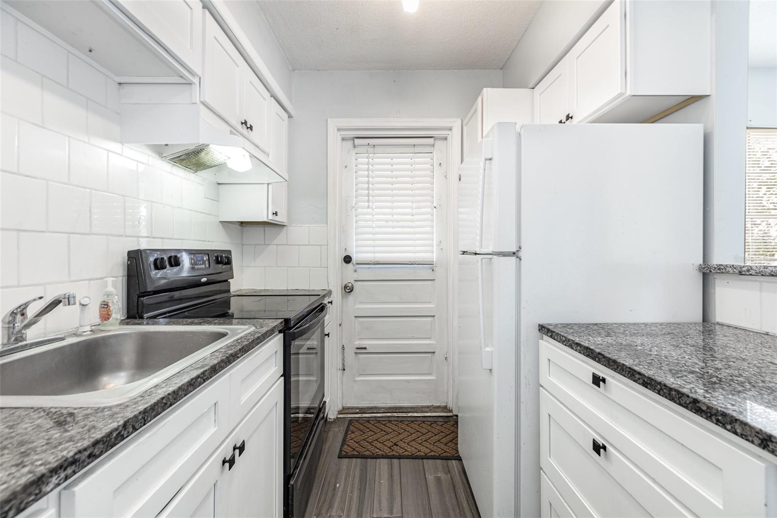 Image 4 of 13 For 4507 9th Street W A2