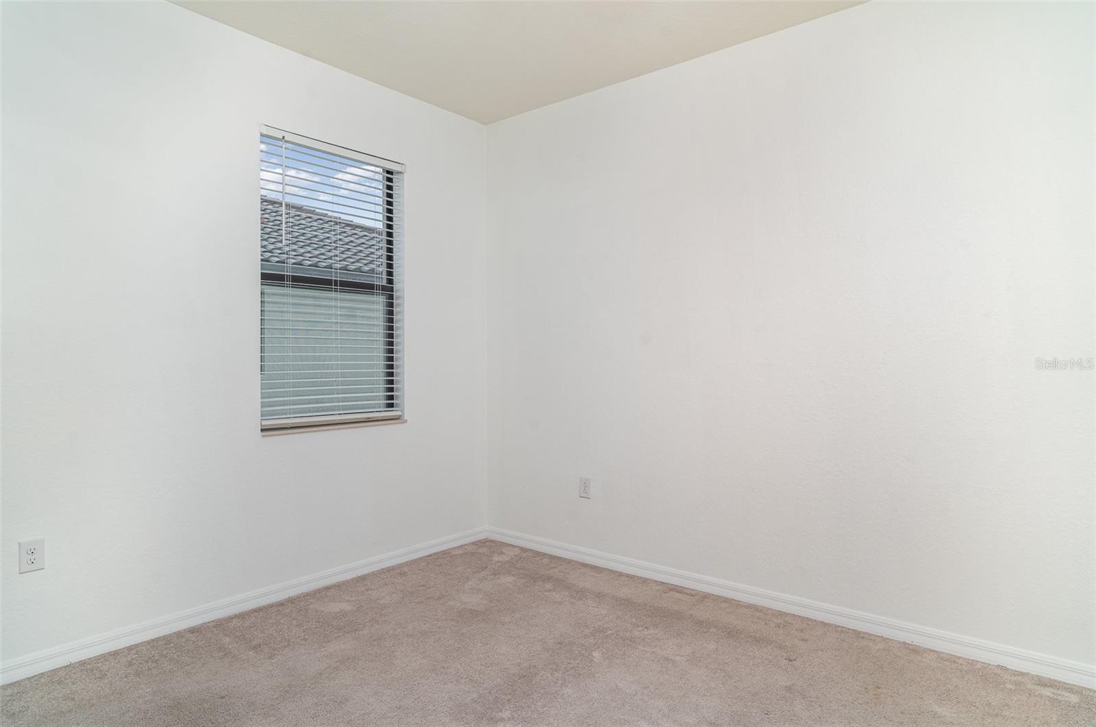 Image 10 of 24 For 12515 Garibaldi Lane