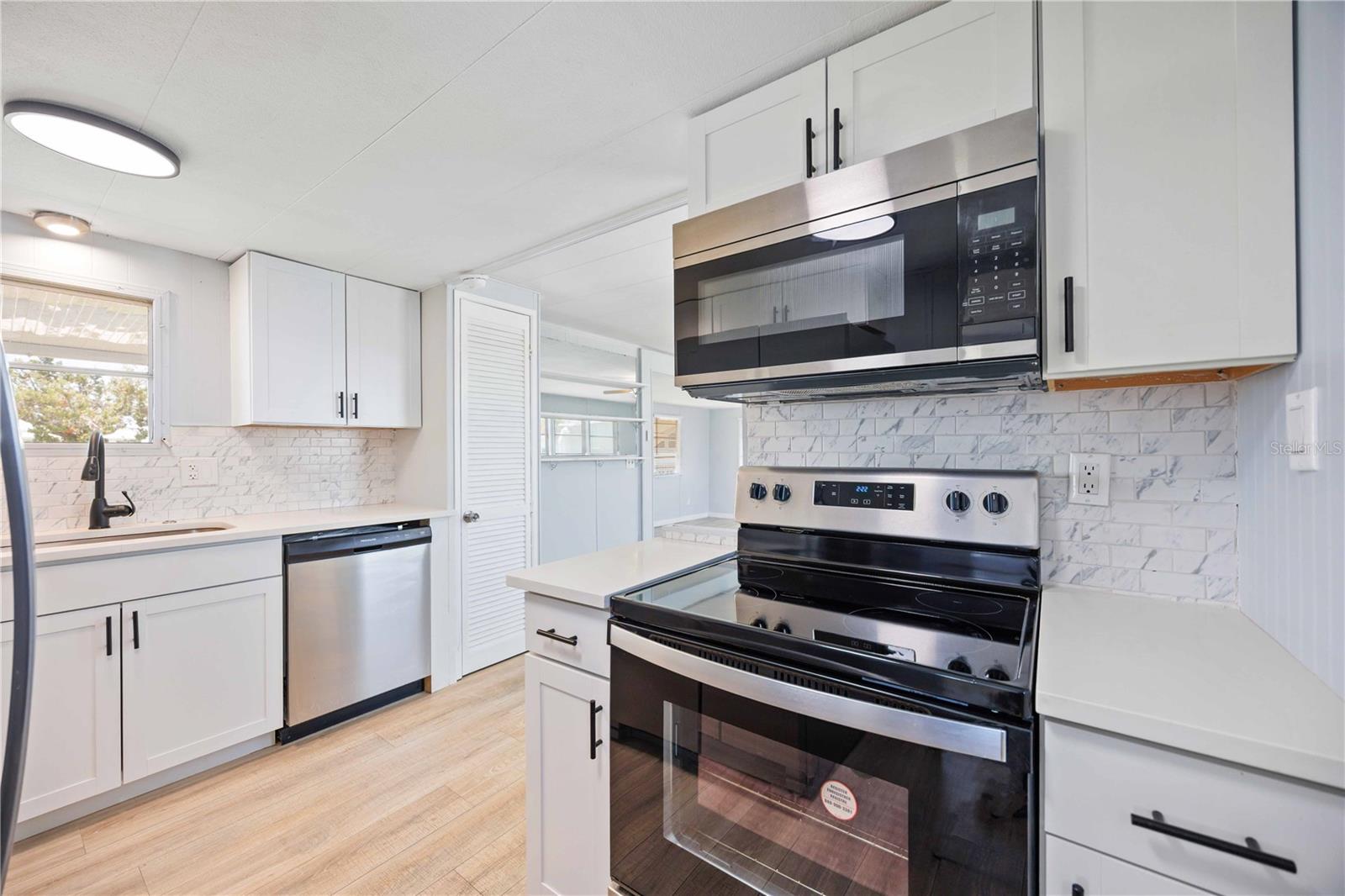 Image 4 of 23 For 5213 Bel Air Avenue