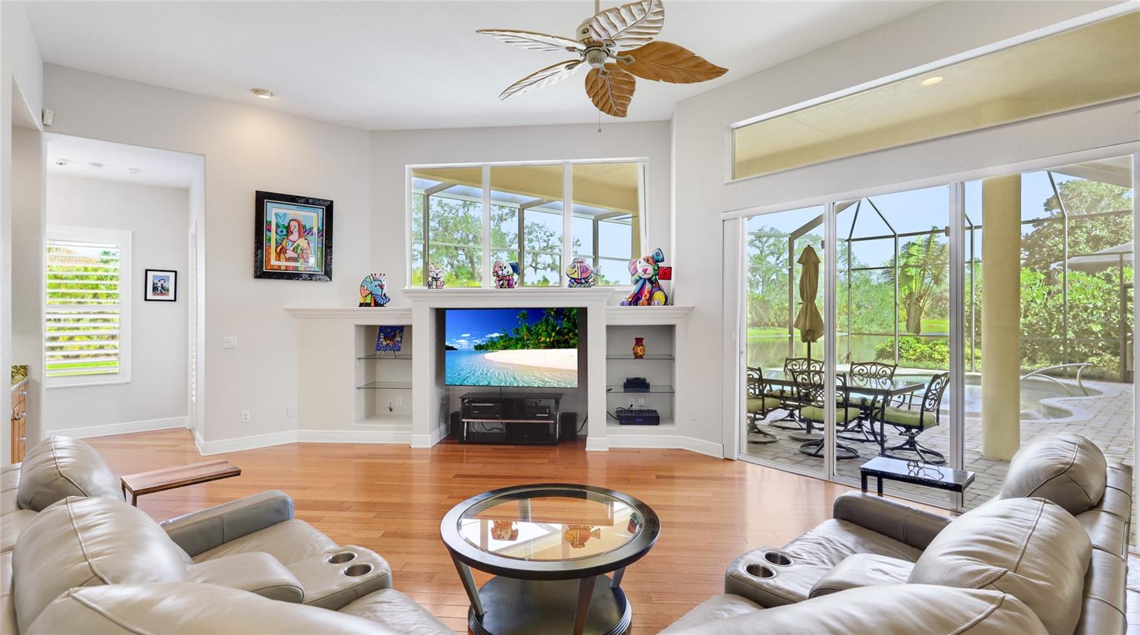 Image 19 of 56 For 7081 Grassland Court