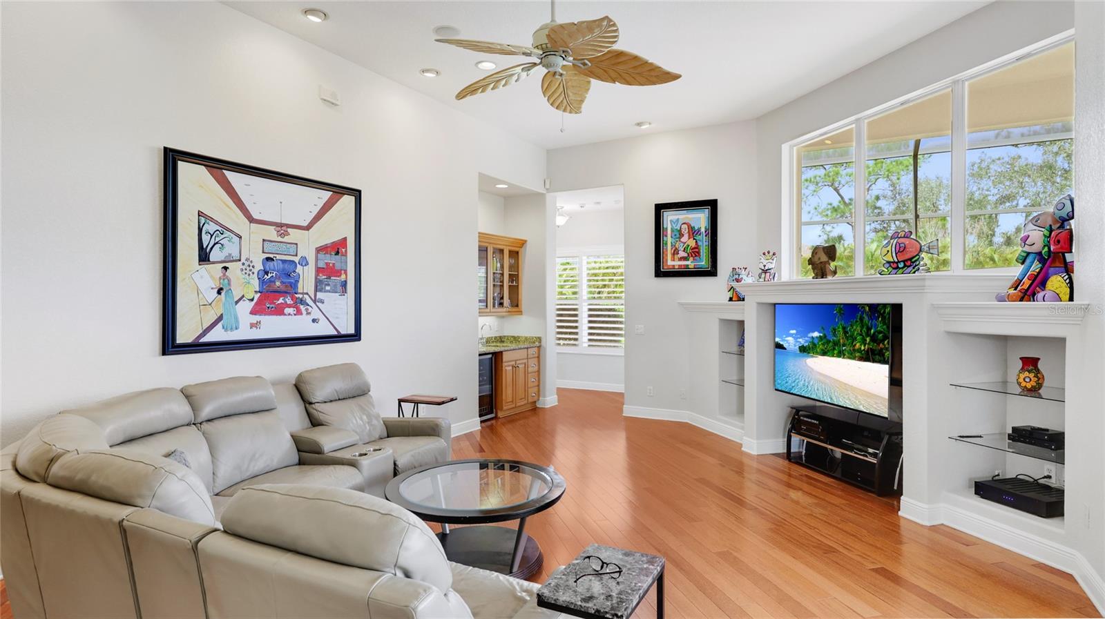 Image 20 of 56 For 7081 Grassland Court