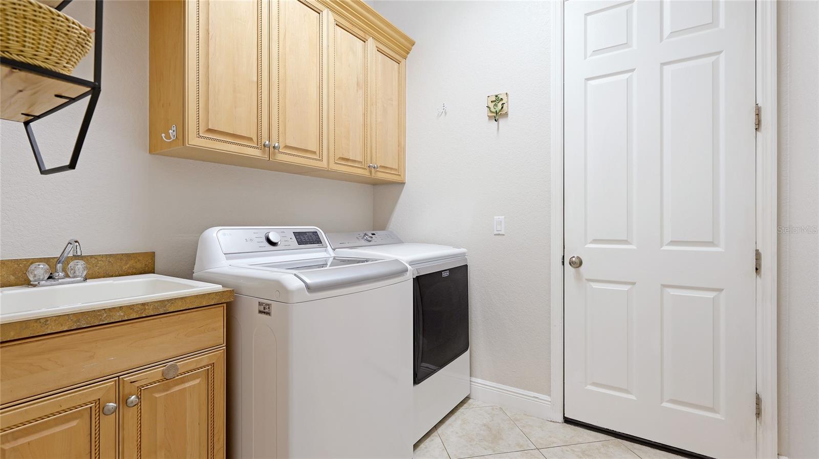 Image 43 of 56 For 7081 Grassland Court