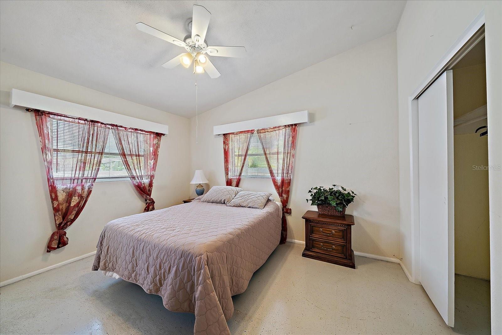 Image 15 of 28 For 2820 Greenbriar Street