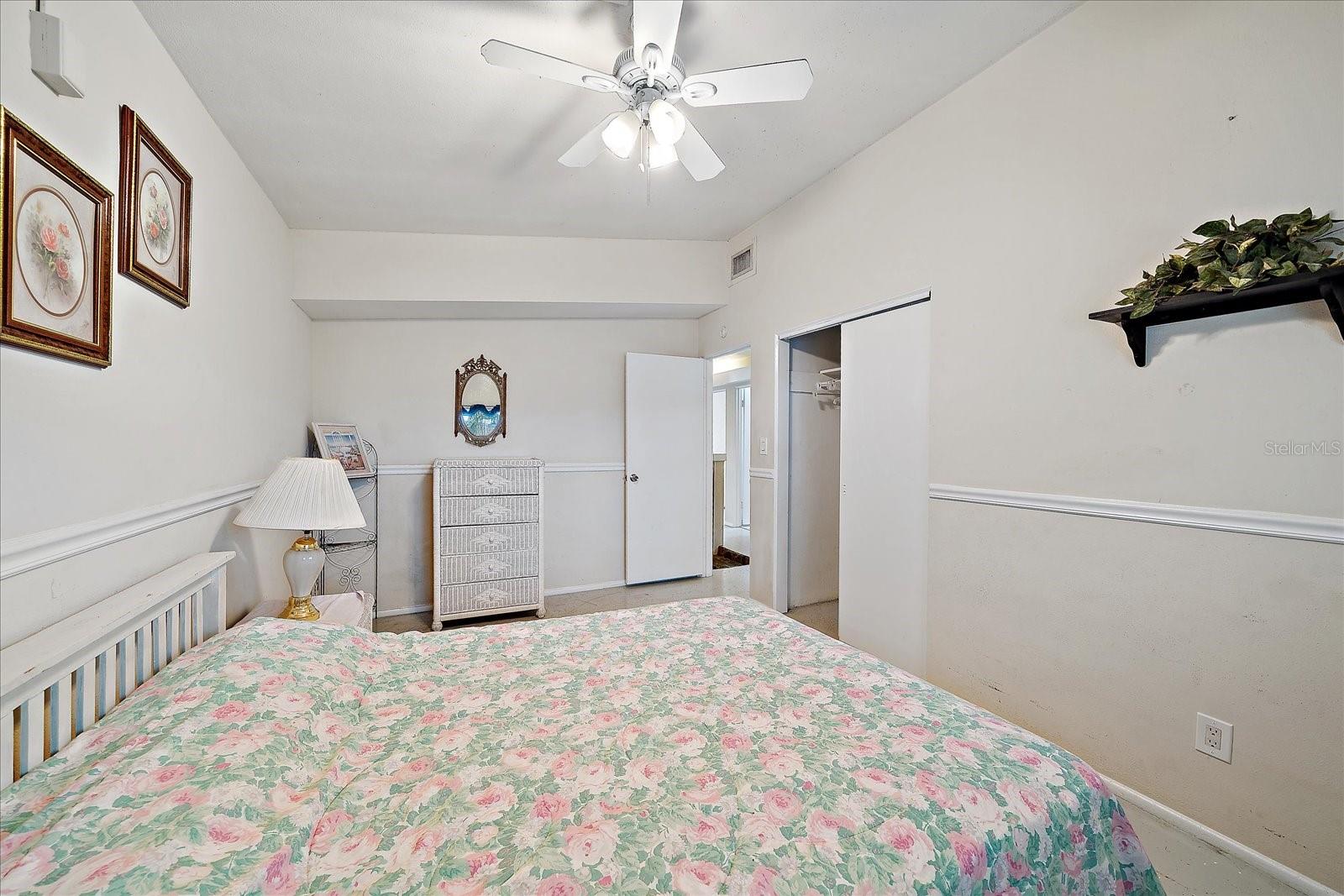 Image 21 of 28 For 2820 Greenbriar Street