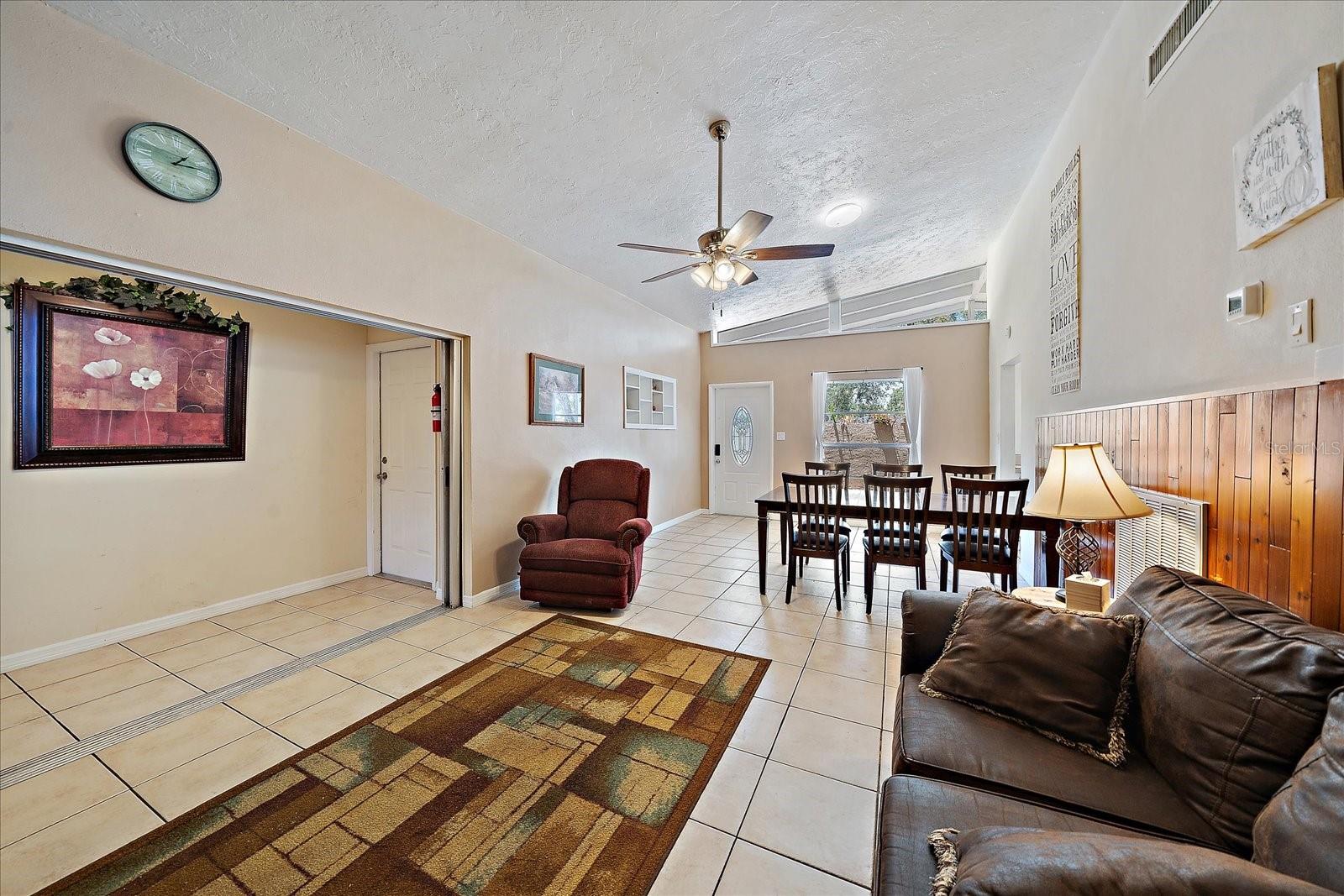 Image 8 of 28 For 2820 Greenbriar Street