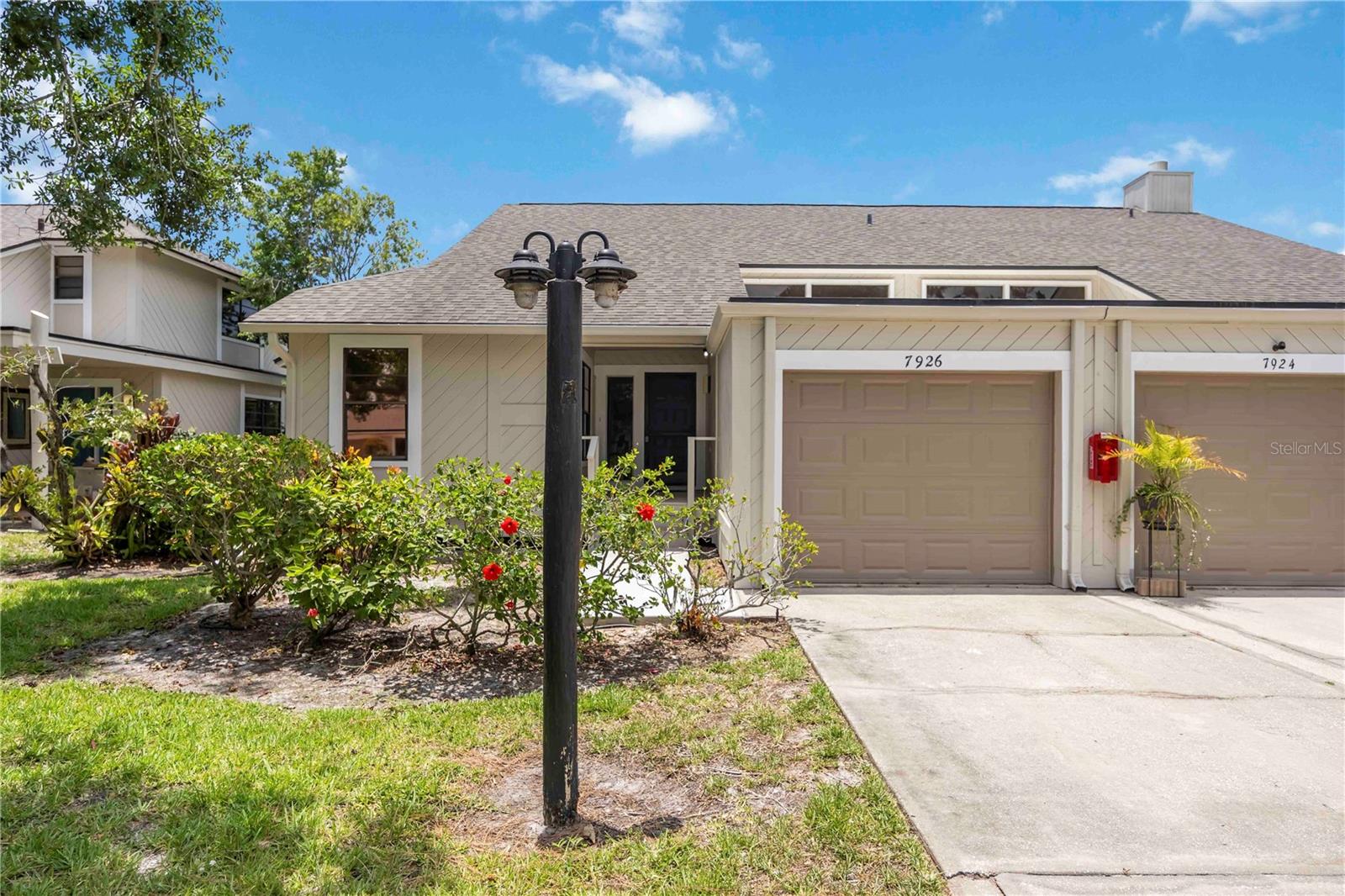 Image 3 of 62 For 7926 Woodpointe Court 29