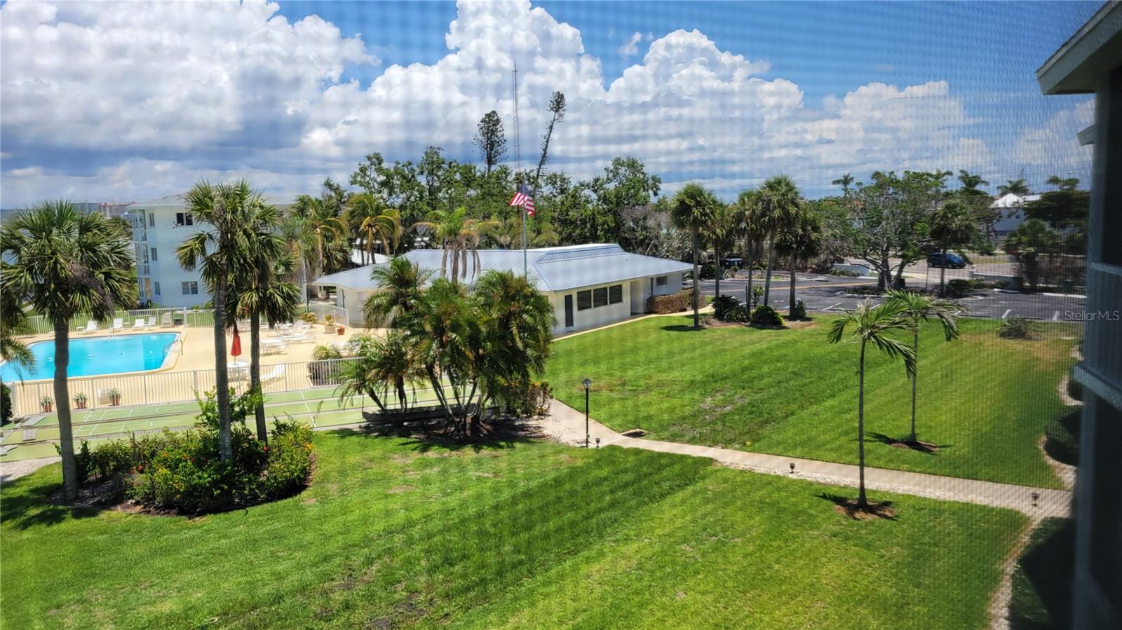 Image 12 of 28 For 771 John Ringling Boulevard 32fair