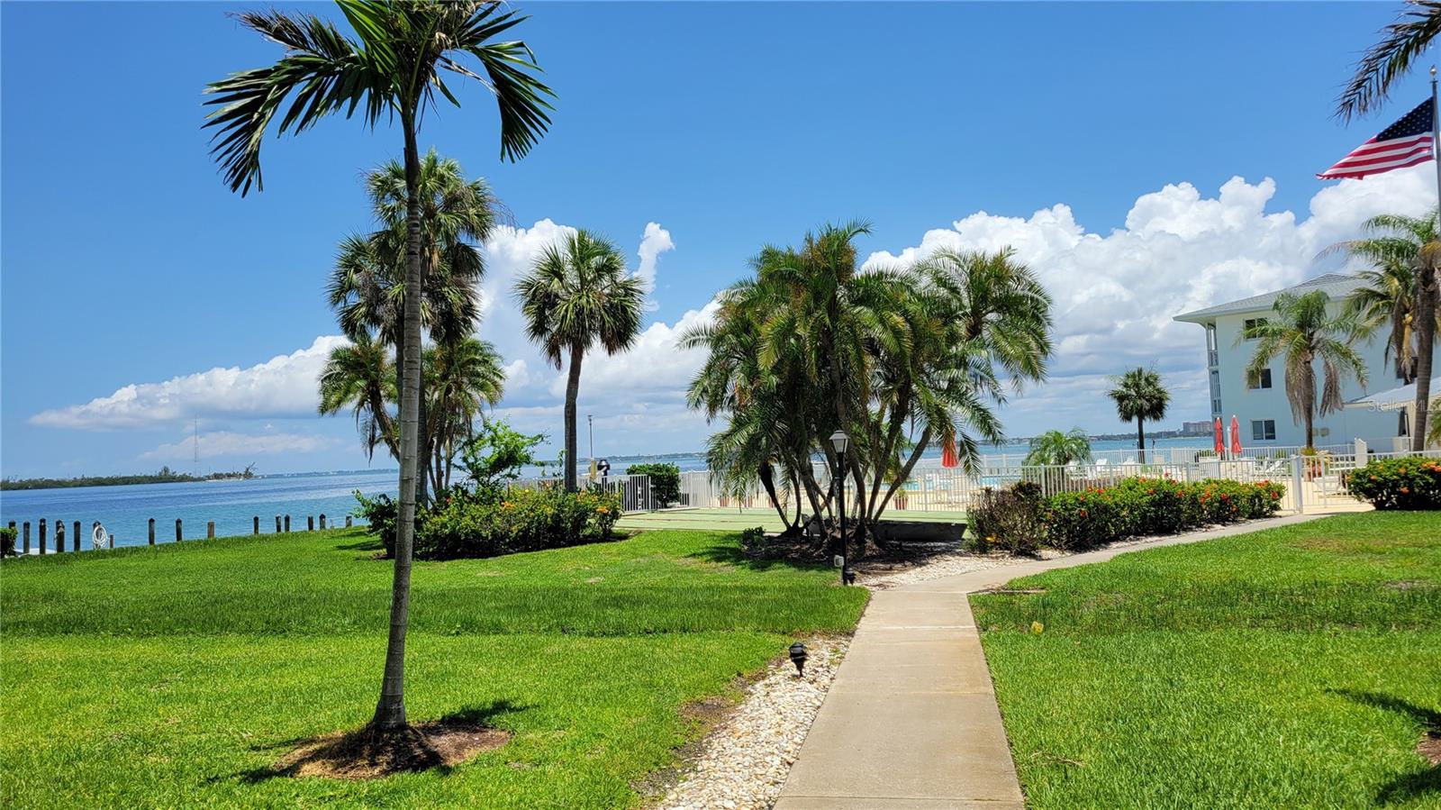 Image 24 of 28 For 771 John Ringling Boulevard 32fair