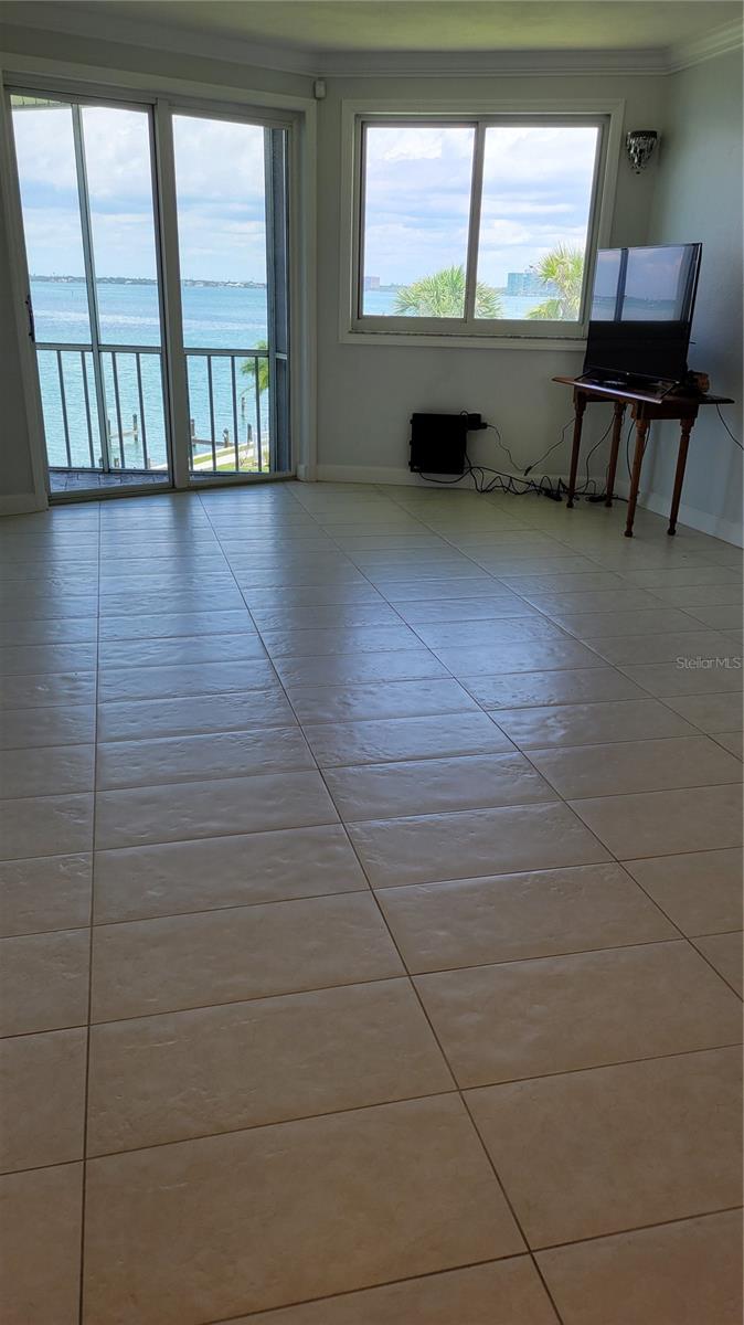 Image 8 of 28 For 771 John Ringling Boulevard 32fair