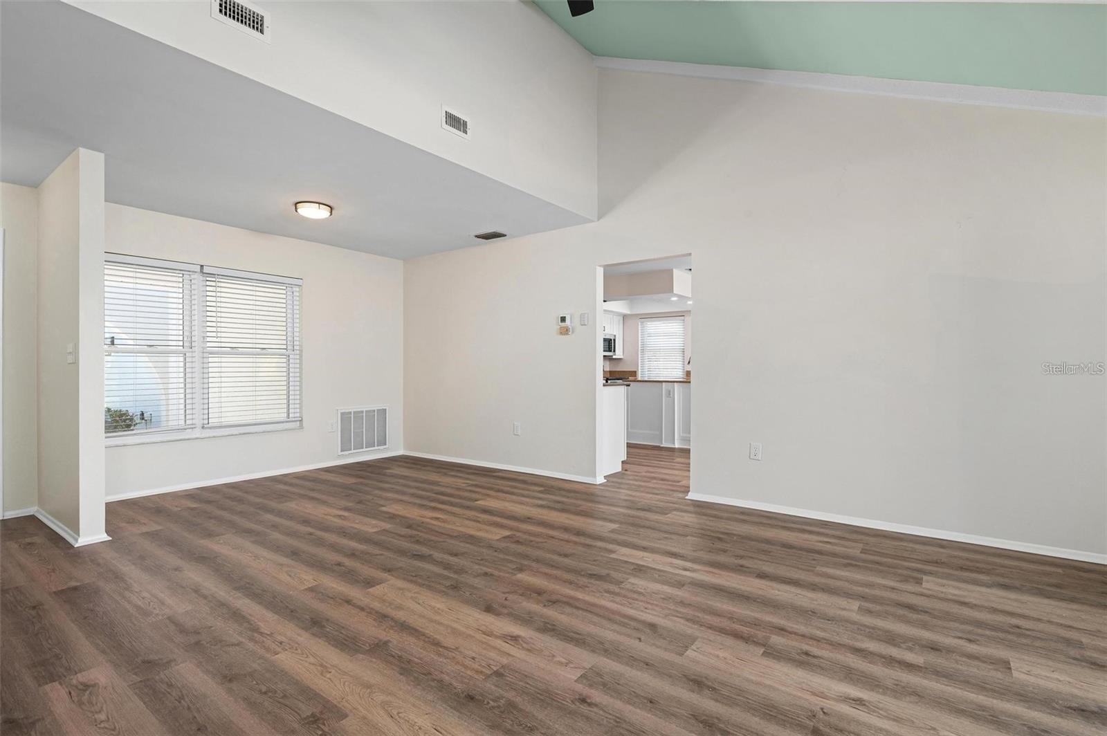 Image 10 of 40 For 6634 Waterford Lane