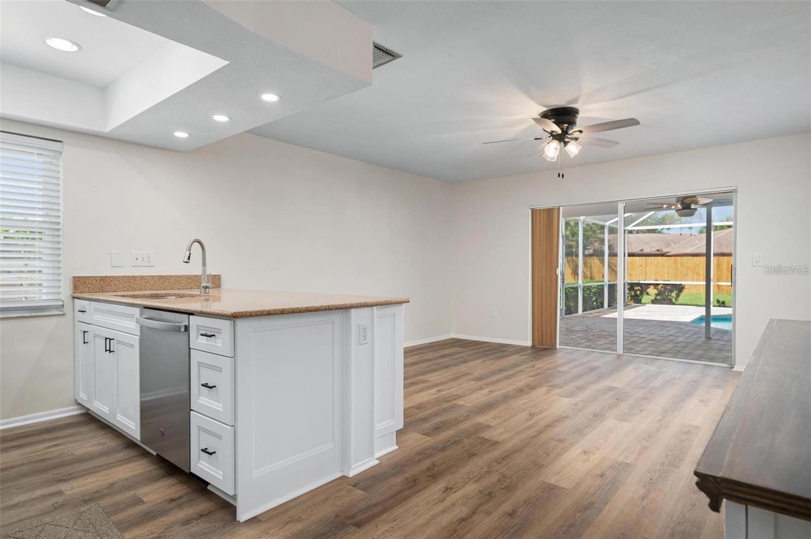 Image 13 of 40 For 6634 Waterford Lane
