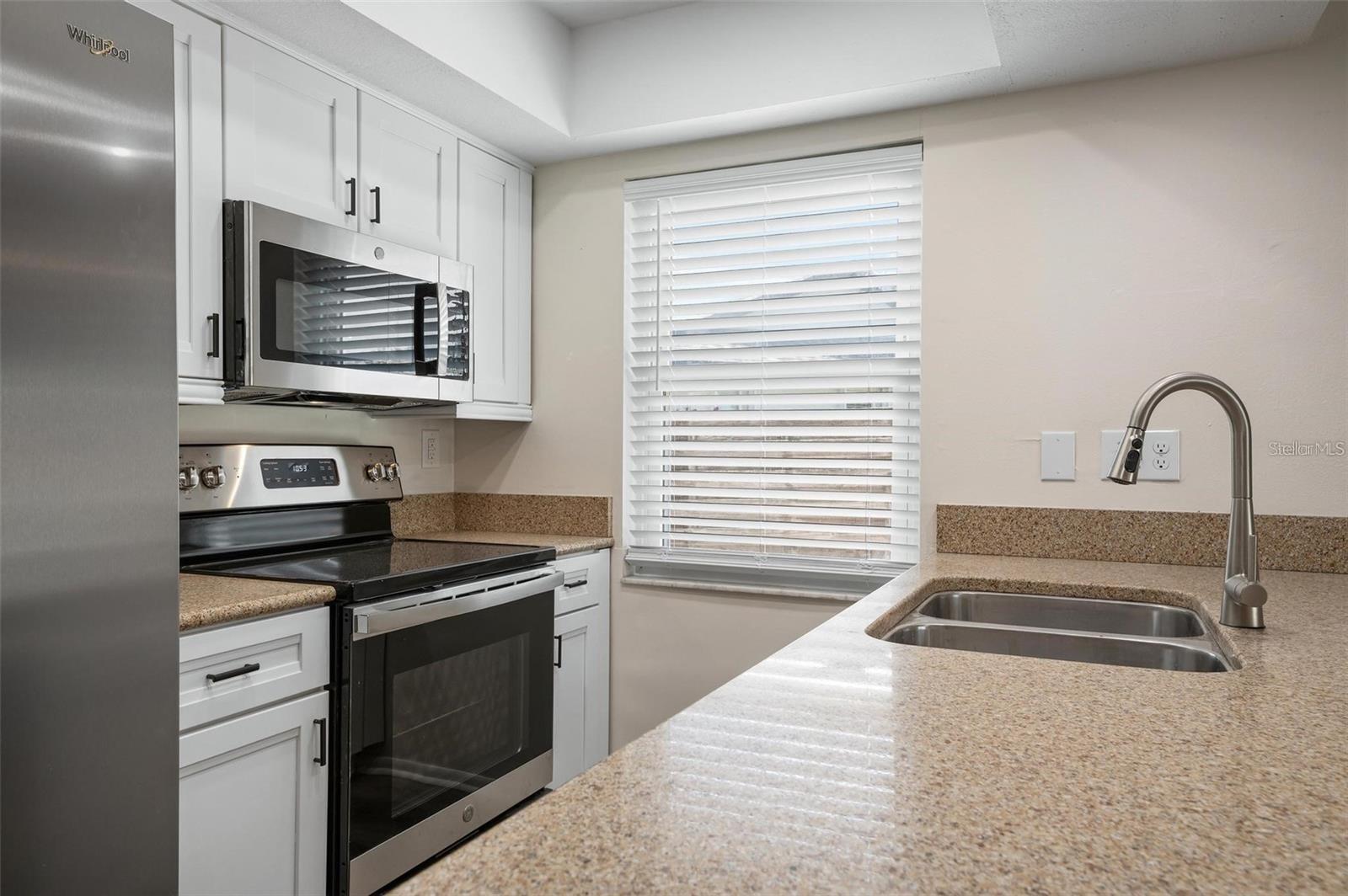Image 15 of 40 For 6634 Waterford Lane