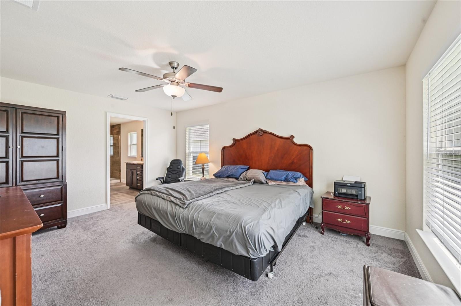 Image 17 of 42 For 4610 Clarke Street