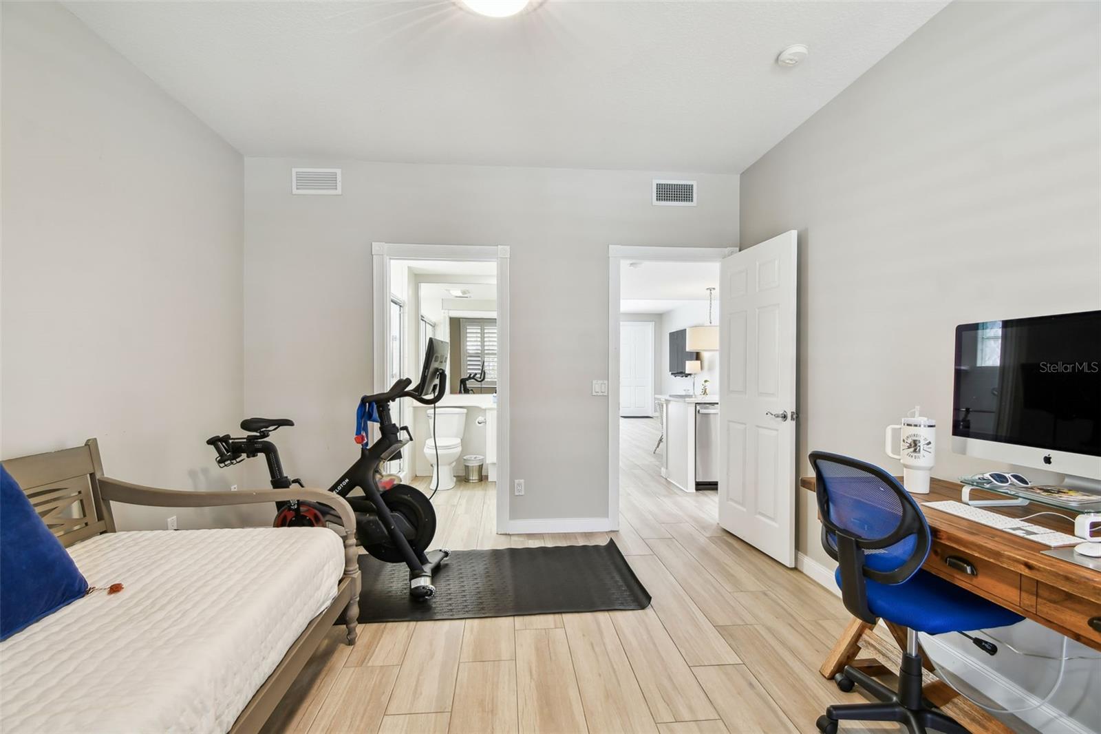 Image 21 of 58 For 5368 Eliseo Street