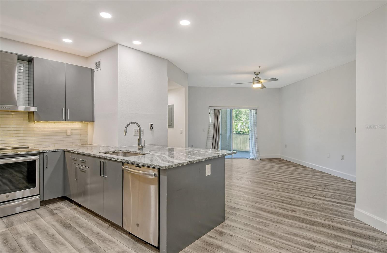 Image 3 of 60 For 5160 Northridge Road 107