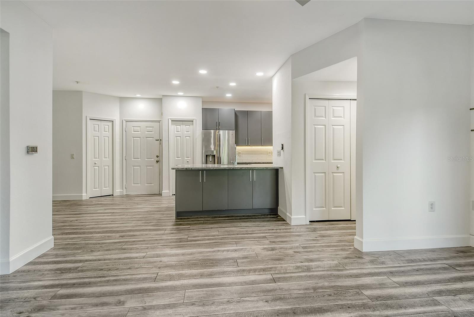 Image 7 of 60 For 5160 Northridge Road 107