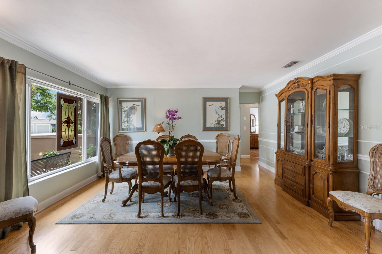 Image 11 of 55 For 715 Fontana Lane