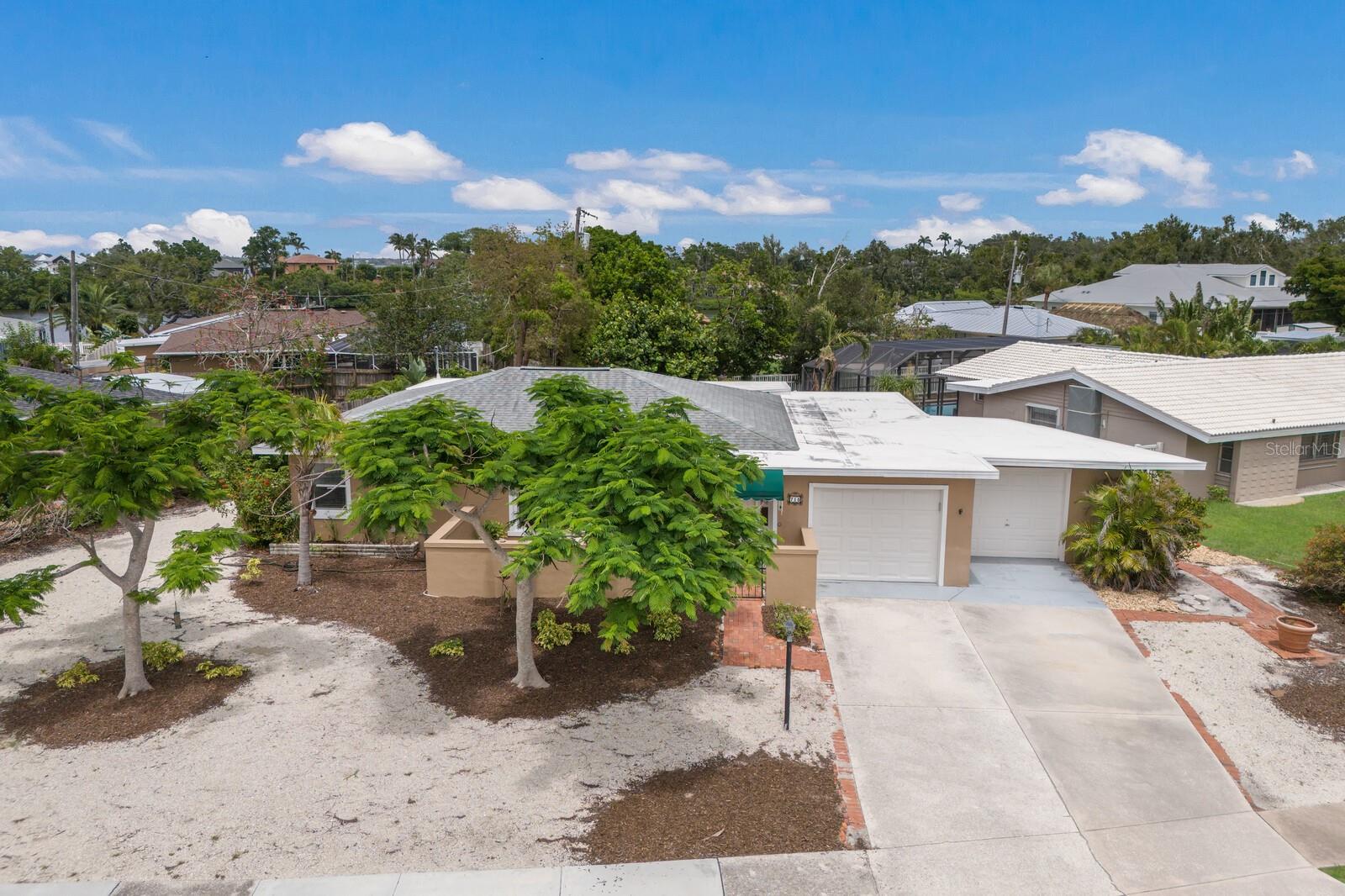 Image 4 of 55 For 715 Fontana Lane
