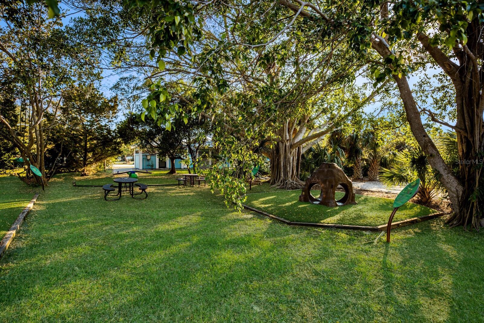 Image 44 of 55 For 715 Fontana Lane